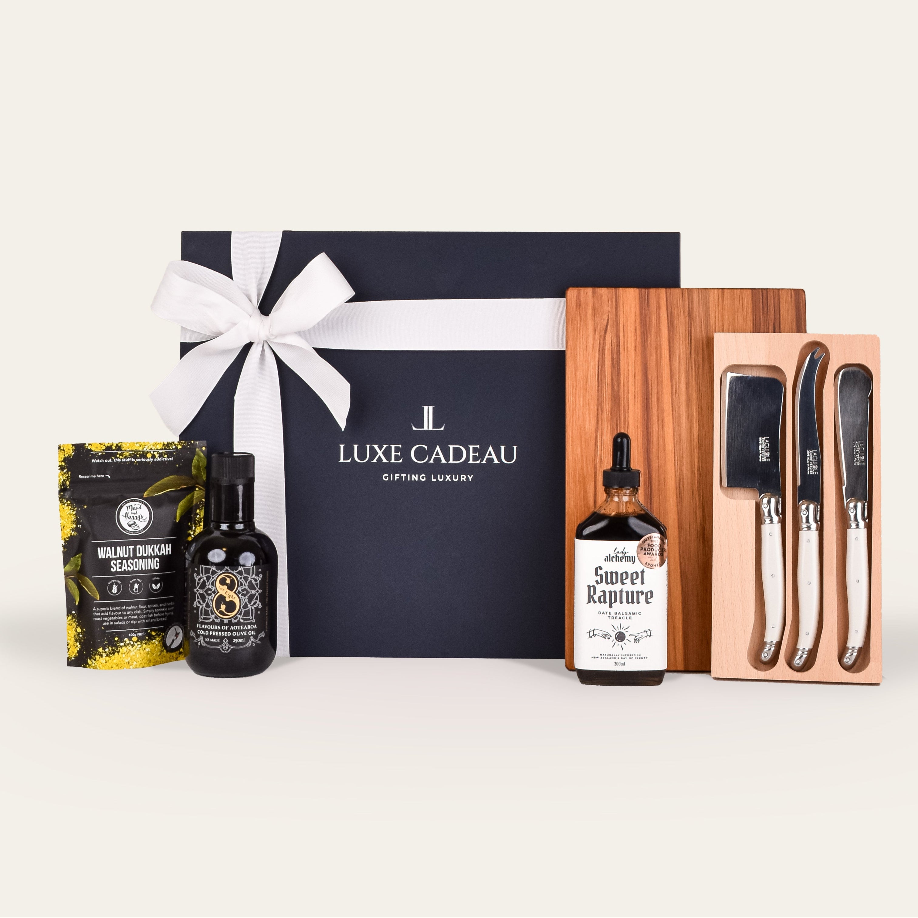 Luxe Cadeau Artisan Platter gift box in navy packaging.